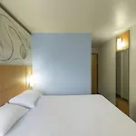 ホテル イビス パリ ムドン ヴェリツィ 3*