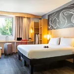Ibis Paris Velizy Szálloda 3*