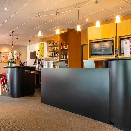 Ibis Paris Velizy Hotel 3*