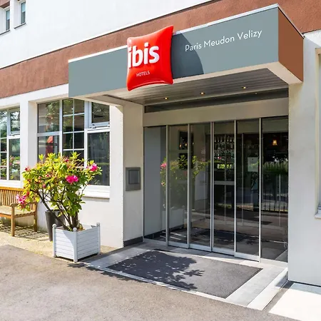 Ibis Paris Velizy 3*