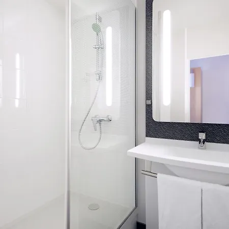 Ibis Paris Velizy מלון
