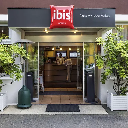 Ibis Paris Velizy 3*