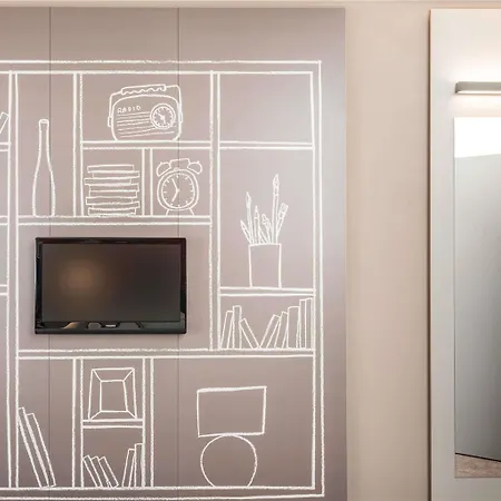 Ibis Paris Velizy