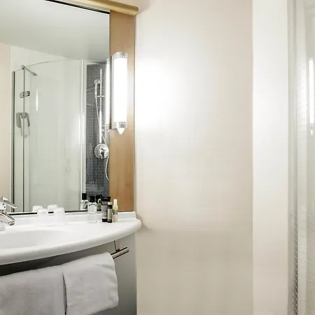 Ibis Paris Velizy Otel