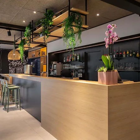 Ibis Paris Velizy