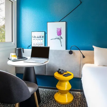 Ibis Paris Velizy