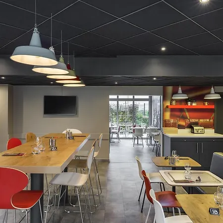 Ibis Paris Velizy מלון מדון