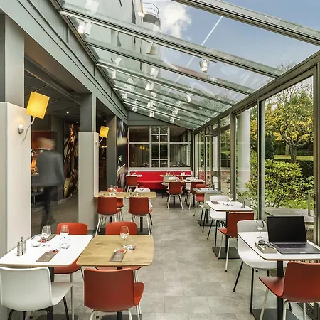 Ibis Paris Velizy