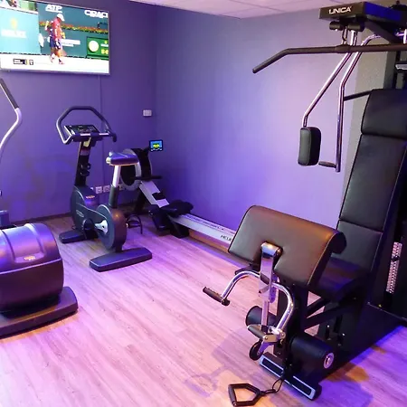 מלון Ibis Paris Velizy 3*