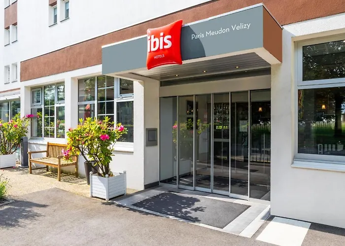 Ibis Paris Velizy 3* מדון