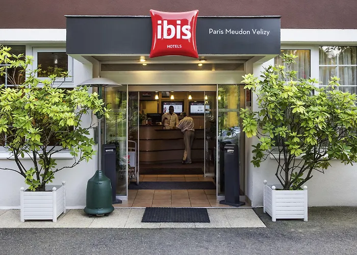Ibis Paris Velizy 3*