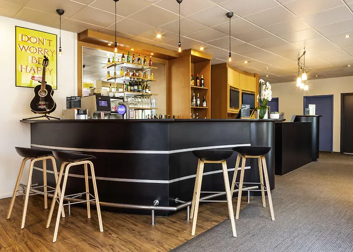 Ibis Paris Velizy 3*