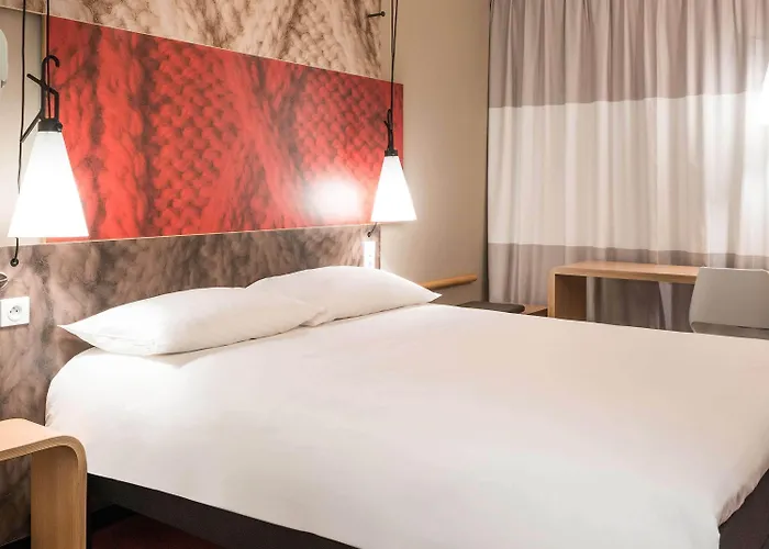 Ibis Paris Velizy