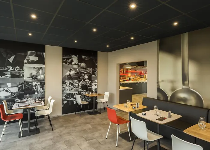 Ibis Paris Velizy