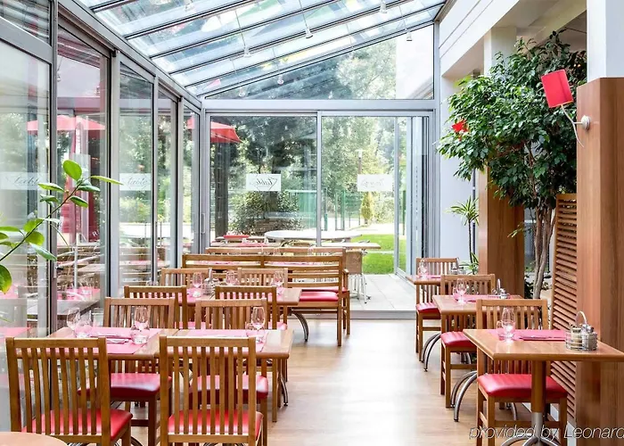 Ibis Paris Velizy 3* Meudon